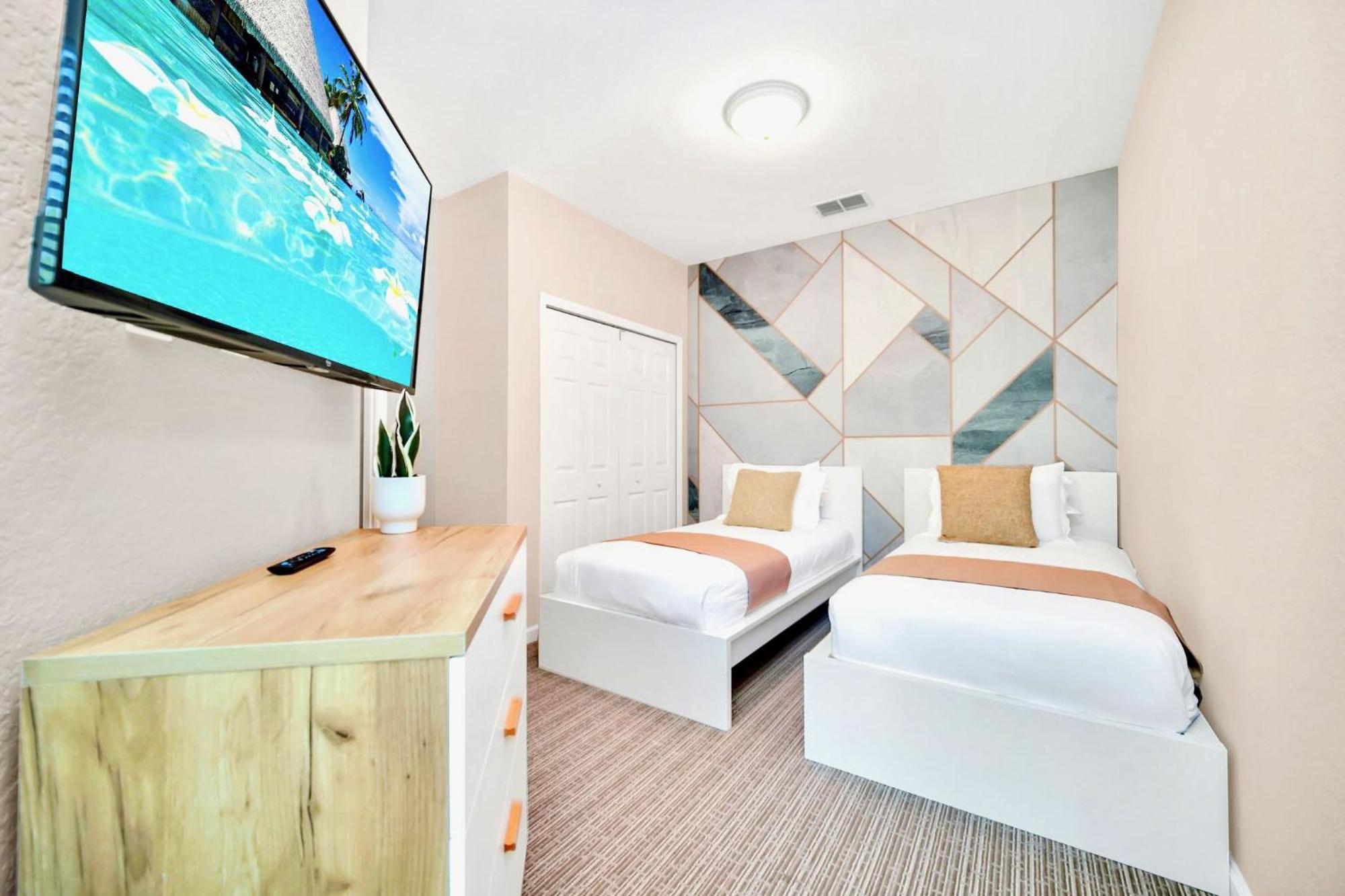 Modern 3Br Condo Near Disney- Pool And Hot Tub Orlando Ngoại thất bức ảnh